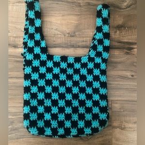 Knit checkered print purse handbag in Black and turquoise